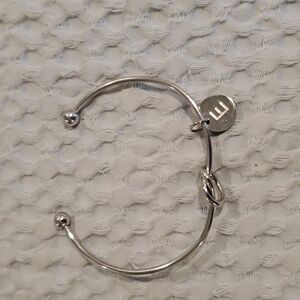 Adorable Love Knot Bracelet "E"